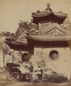 Moschee in der Nähe von Peking, besetzt vom Oberbefehlshaber und Lord Elgin, Oktober 1860 von Felice Beato