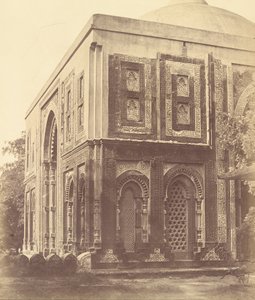 Schreine. Alai Darwaza Marmor- und Sandsteintor zur Quwwat-ul-Islam-Moschee, Kootub von Felice Beato