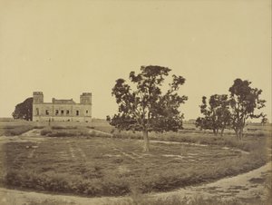 Der Alambagh nach der Evakuierung der Residenz von Felice Beato
