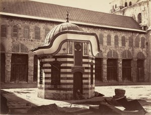 Achteckige Kuppel im Hof der Großen Moschee - Damaskus von Félix Bonfils