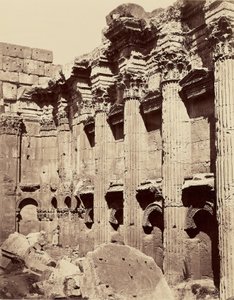 Innenraum des Tempels des Jupiter - Baalbek von Félix Bonfils