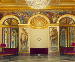 Westwand des Königssalons. Mit der Allegorie der Gerechtigkeit und den Personifikationen des Mittelmeers und des Ozeans von Ferdinand Victor Eugene Delacroix