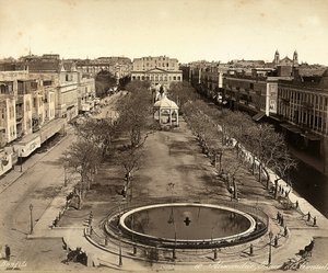 Alexandria, Ägypten: Platz der Konsuln, mit einem großen runden Brunnen von Félix Bonfils