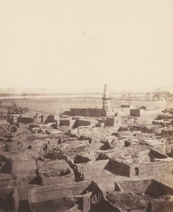 Edfou, allgemeiner Blick auf die Stadt von der zentralen Plattform des Pyramiden... von Félix Teynard