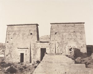 Insel Philae, Erster Pylon - Ansicht von der Plattform, 1851-52, gedruckt 1853-54