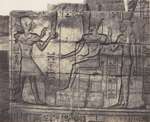 Karnak Theben, Ruinengebäude - Skulpturen der Innenwand, 1851-52, gedruckt 1853-54 von Félix Teynard