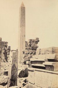 "Ägypten und Palästina": Granitobelisk, erbaut von Pharao Thutmosis I. und Königin Hatschepsut im großen Tempel von Amun-Ra, Karnak, Ägypten von Francis Frith