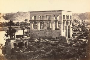 "Ägypten und Palästina": Pavillon des Trajan im monumentalen Komplex von Philae, Insel Agilkia, Umgebung von Assuan, Ägypten von Francis Frith