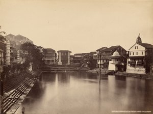 Tempel und Wasserbecken, Walkeshwar von Francis Frith
