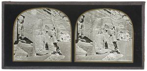 Ansicht der Fassade des großen Felsentempels von Abu Simbel in Nubien. von Francis Frith