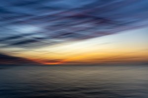 Ätherischer Ozean-Sonnenuntergang