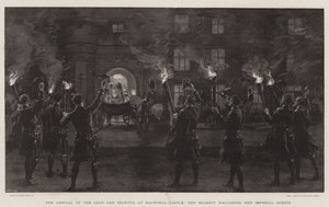 Die Ankunft des Zaren und der Zarin im Balmoral Castle, Ihre Majestät begrüßt ihre kaiserlichen Gäste von Frank Dadd