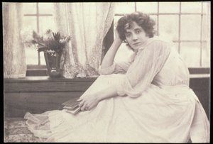 Porträtfotografie von Beatrice Stella Tanner (1865-1940) Mrs Patrick Campbell, von Frederick Hollyer (1837-1933)