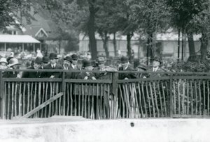 Der König von Italien, Viktor Emanuel III., besucht den London Zoo im Jahr 1924