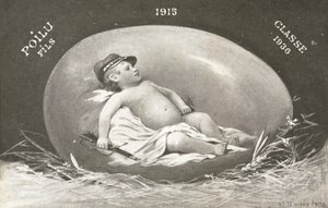 1915, Osterkarte zeigt bereits bewaffneten Babysoldaten im Ei von French Photographer