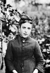 Porträt einer jungen Frau aus Bourmont in Haute Marne. Fotografie späte 19. Jahrhundert. Ducos Sammlung