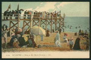 Postkarte, die die Bäder Marie-Christine in Le Havre, um 1900 darstellt (koloriertes Schwarzweißfoto)