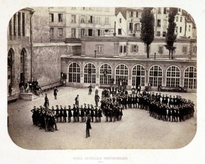 Ansicht des Innenhofs der École Impériale Polytechnique