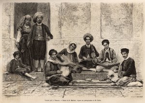 Ein jüdisches Orchester in Tlemcen, bestehend aus 5 Instrumenten: dem Rbab mit 2 Saiten, der Kouistra, einer Art Laute, der Kamendja oder Geige, dem Centihr, einer Art flachem trapezförmigen Kasten, und der Derboucha, einer Art Tamburin aus Ton. von French School