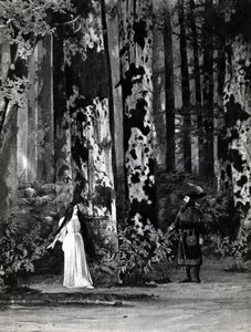 Akt I, Szene 1 von Pelléas et Mélisande von Debussy, aus einem Foto der ersten Aufführung im April 1902 der Oper an der Opéra-Comique in Paris, Illustration in Theatre Magazine, Juni 1902 von French School