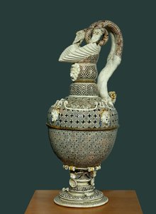 Aiguiere aus feinem Fayence, hergestellt in Saint Porchaire, um 1550