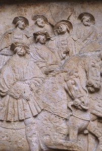 Steinrelief im Innenhof, das das Feld des Goldenen Tuchs darstellt, aus dem Hotel de Bourgtheroulde, Rouen, Normandie, 1501-37
