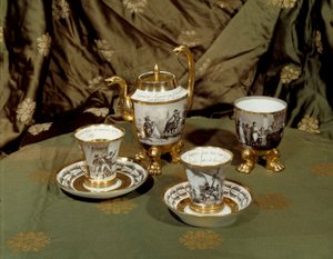 Keramik unter dem Direktorium. Kaffeeservice inspiriert von Napoleons I. Ägyptenfeldzug. Porzellan des 18. Jahrhunderts. Paris, Musée de la Légion d