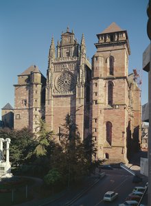 Fassade der Kathedrale Notre-Dame, 13.-16. Jahrhundert von French School