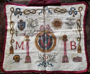 Freimaurerei: Meisterschurz aus Leder mit Symbolen und Emblemen der Freimaurer