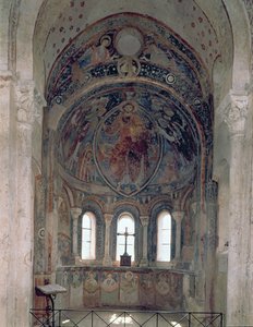 Innenansicht der Apsis mit einem Fresko, das Christus zeigt, wie er das Gesetz an St. Peter in Anwesenheit von Heiligen und Aposteln übergibt