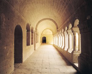 Innenansicht des Kreuzgangs, gegründet 1148