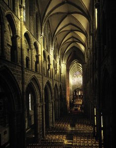 Innenansicht der Kathedrale Saint Samson von Dol de Bretagne (Ille et Vilaine) von French School