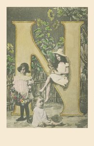 Ein Mädchen mit einer Geige, ein anderes mit Blumen, ein Baby sitzt von French School