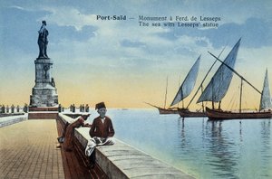 Postkarte von Port Said. Denkmal für Fernand de Lesseps mit Ansichten des Hafens und des Meeres. Um 1900 (Postkarte)
