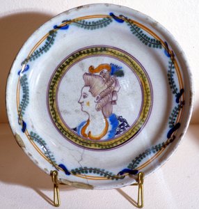 Porträt von Marie Antoinette - Fayenceplatte von French School