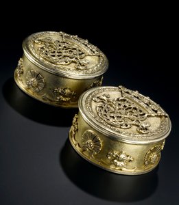 Silbervergoldete kleine runde Dose mit Deckel aus dem Lennoxlove-Toilettenset, im Besitz von Frances Teresa Stewart, Herzogin von Richmond und Lennox: Französisch, Paris, geprüft zwischen September 1672 und Oktober 1674 von French School