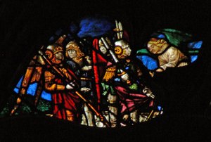 Das westliche Rosenfenster zeigt eine Szene aus dem Buch der Offenbarung: vier Engel des Euphrat werden losgebunden (9:14).