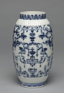 Vase, Saint Cloud Porzellanmanufaktur, ca. 1695-1700 von French School