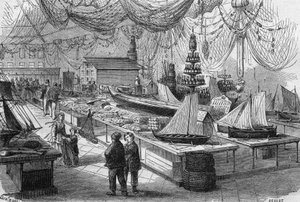 Blick auf die Hauptgalerie der Internationalen Ausstellung für Marine und Fischerei in Boulogne-sur-Mer, Pas-de-Calais (62)