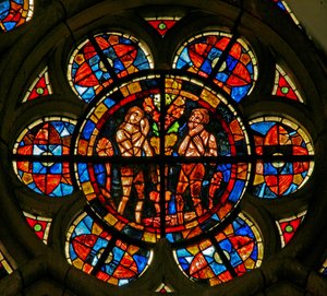 Fenster w212 zeigt Adam und Eva mit der Frucht und dem Baum