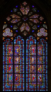 Fenster w30, Darstellung von neu eingesetzten Tafeln der Schöpfung, mit Adam und Eva und Kain und Abel: neu eingesetzte Tafeln von French School