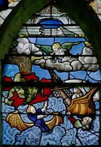 Fenster w5, Szene aus dem Buch der Offenbarung des Johannes: Ein Berg fällt ins Meer; Ein Drittel wird zu Blut