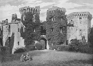 Raglan Castle: Das Tor, ca. 1896 von G. W. Wilson and Company