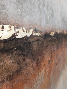 Goldene Rissige Erde