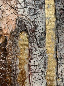 Goldene Rissige Oberfläche von Gabriela Aleksandra Szuba