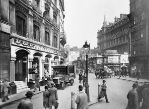 Cannon Street mit Lyons Laden, Hotel und Bahnhof, London, um 1920-1930 von George Davison Reid