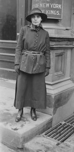 Fania Mindell wahrscheinlich während des Bownsville-Prozesses, 1917 von George Grantham Bain