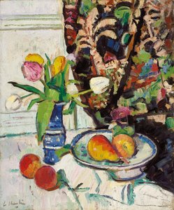 Stillleben mit Tulpen und Früchten von George Leslie Hunter