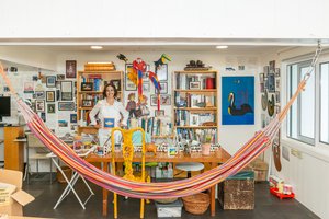 Cristina Rodriguez in ihrem Atelier, 2022