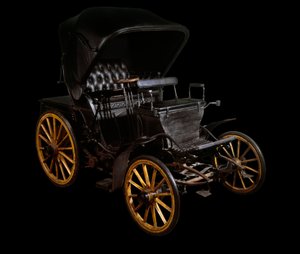 Automobil Benz